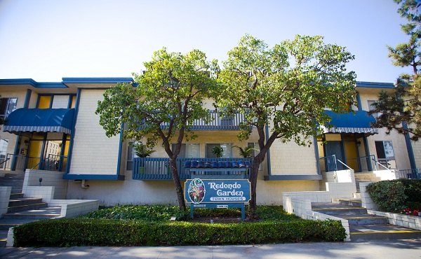 Redondo Garden Townhouses - 2110 Farrell Avenue, Redondo Beach